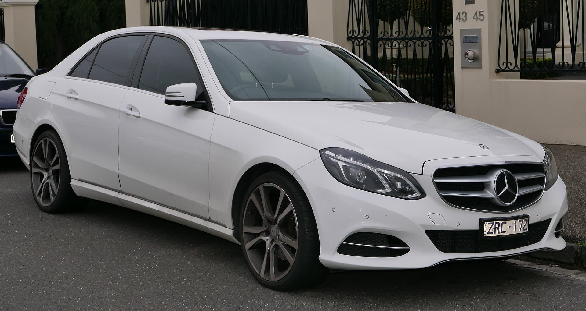 Mercedes-Benz W-212